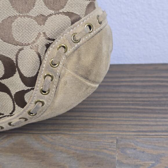 Coach Vintage (2006)Soho Signature Jacquard & Suede Hobo shoulder bag - Preloved - Picture 7 of 16